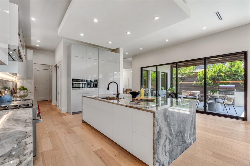 Lovers Lane Heights - Residential