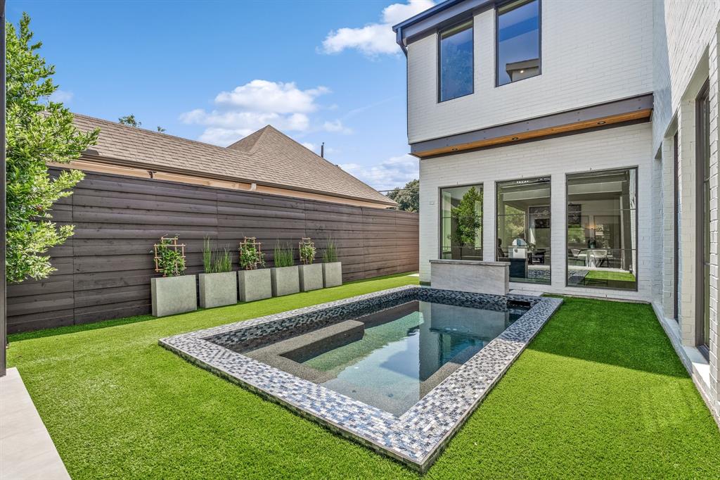 Lovers Lane Heights - Residential