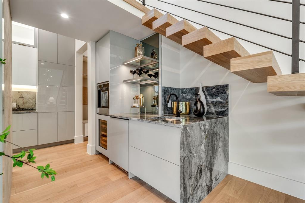 Lovers Lane Heights - Residential