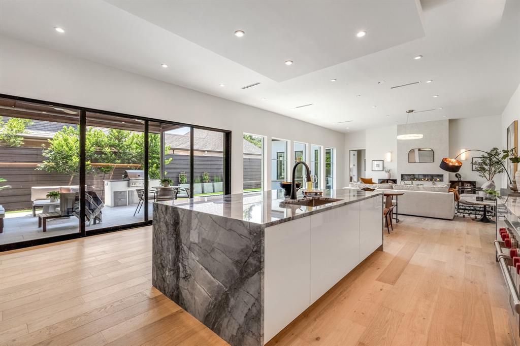 Lovers Lane Heights - Residential