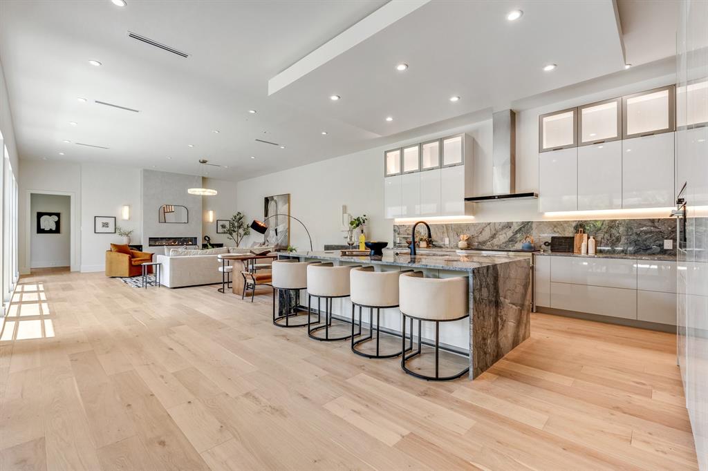 Lovers Lane Heights - Residential