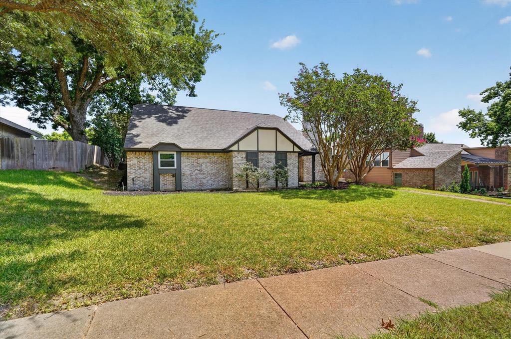 2004 Hondo Drive