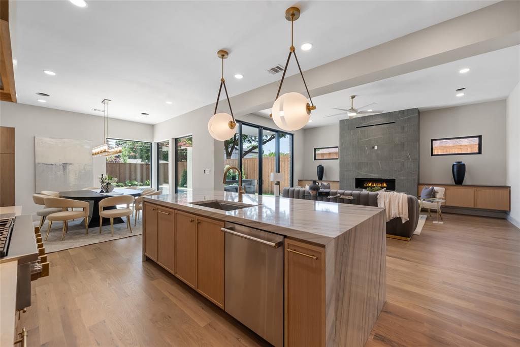 Lovers Lane Heights - Residential