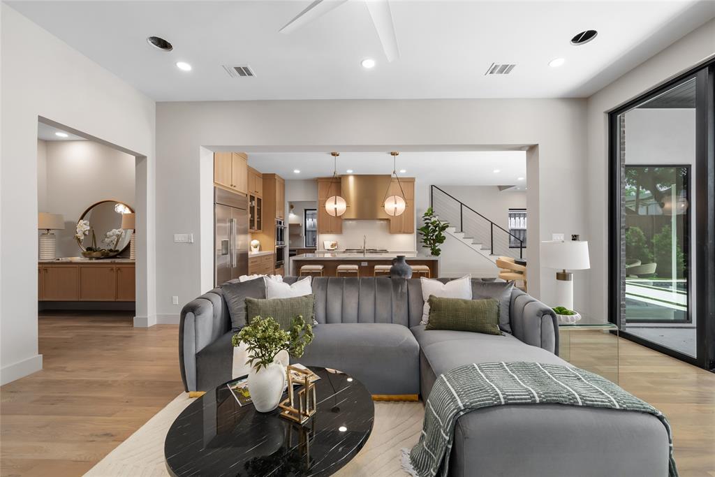 Lovers Lane Heights - Residential