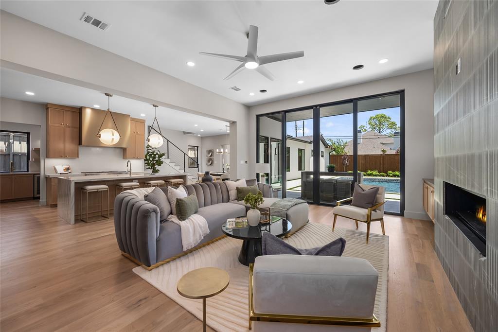 Lovers Lane Heights - Residential