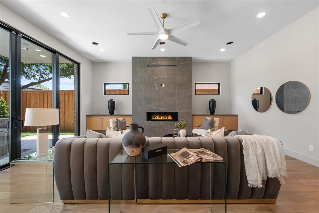 Lovers Lane Heights - Residential