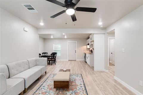 3110 Utah Avenue Dallas TX 75216