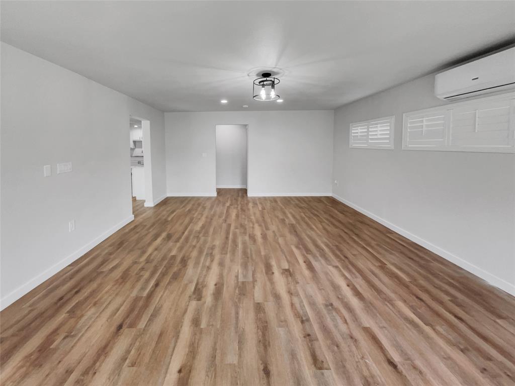 408 Granada Calle Court