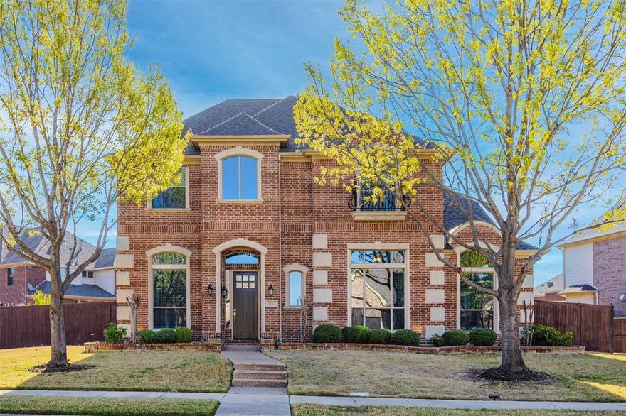 Located in a quiet and established neighborhood in Carrollton, this spacious two-story home offers over 4,000 sq ft of living space on a generous 0.29-acre lot. Built in 2009, the property features 4 bedrooms and 4 bathrooms, making it ideal for families or those who need flexible living space.
The home likely includes an open-concept layout with large living areas, high ceilings, and abundant natural light. A fireplace adds warmth to the main living space, while the attached garage and sizable lot provide both convenience and outdoor potential.
Positioned in the Indian Creek, the property is zoned to well-regarded schools and offers easy access to major highways, shopping, and dining- making it a strong option for both primary residence and long-term investment.
Beautifully updated kitchen featuring a sleek new cooktop, freshly painted walls, new flooring, and modern lighting. This bright and inviting space offers a fresh, contemporary look and is ready for your new place
OPEN HOUSE ON MAY 2nd SAT 1:00pm-3:00pm, and MAY 10th SUN 1:00-3:00pm