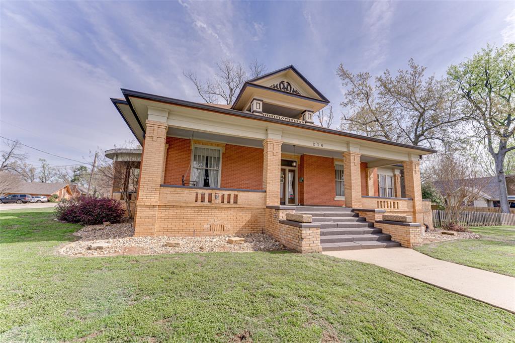 210 W Elm Street