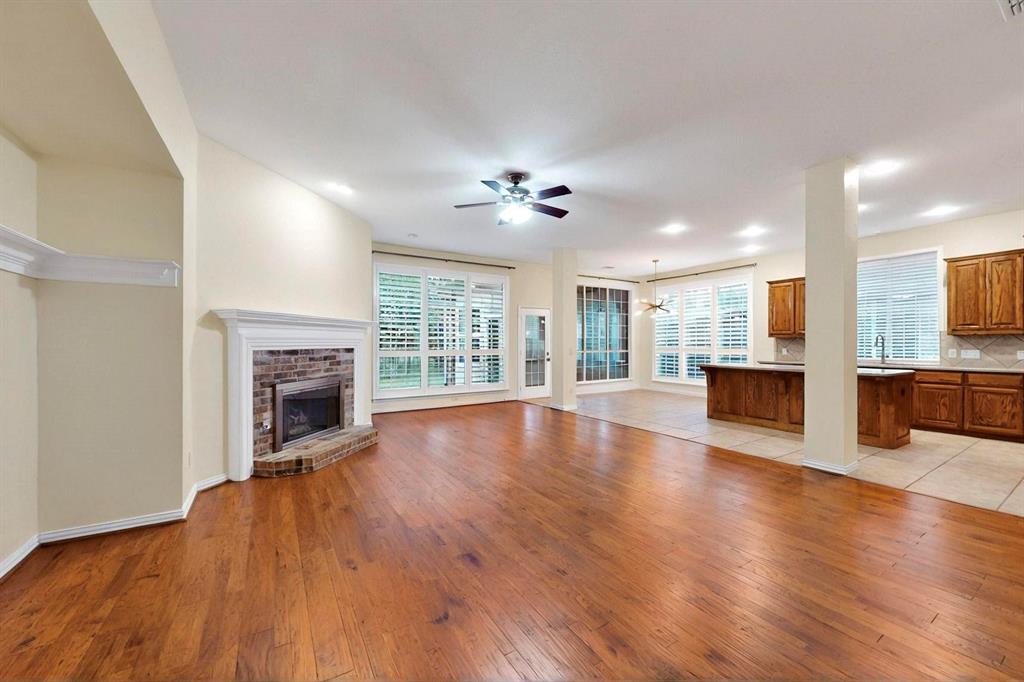 6115 Crestridge Lane
