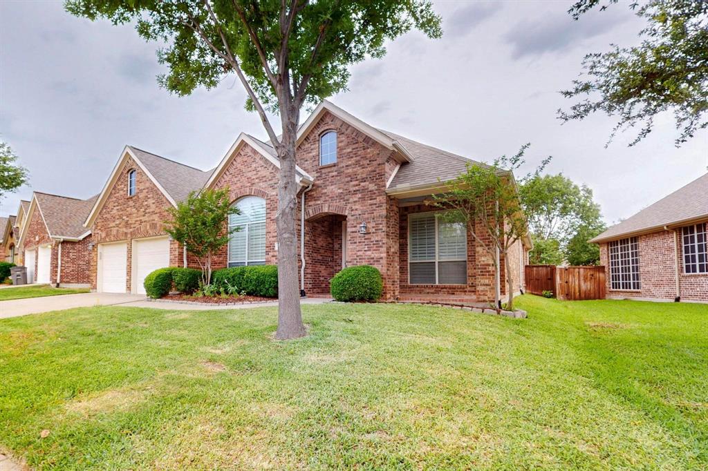 6115 Crestridge Lane