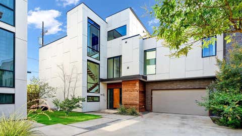 Photo of 5014 Vickery Boulevard, Dallas, TX 75206 (MLS # 21358406)