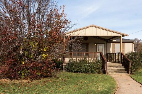 A home in Burleson