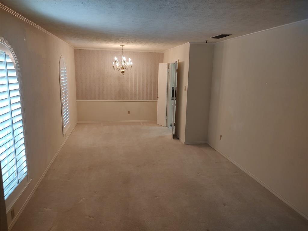 3817 Crestpark Drive