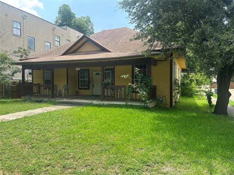 Photo of 5802 Hudson ST, Dallas, TX 76206 (MLS # 21303736)