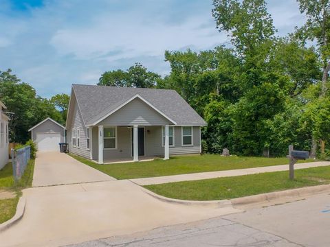 1029 E Cannon Street Fort Worth TX 76104