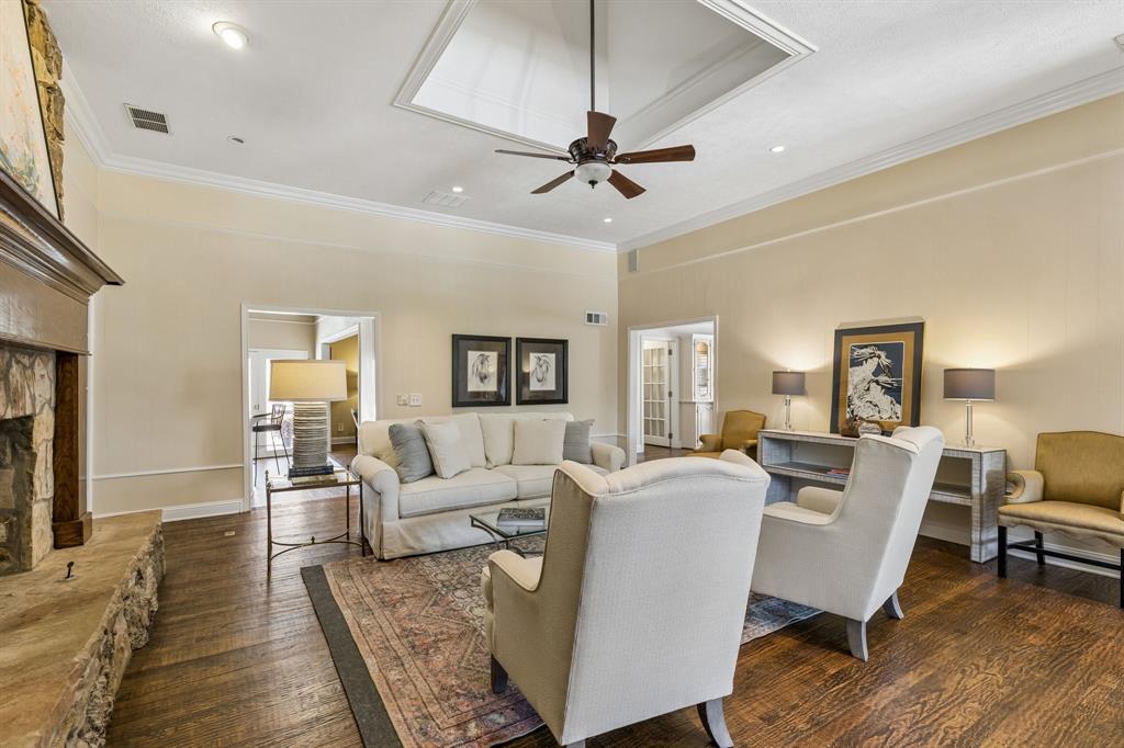 9639 Vista Oaks Drive