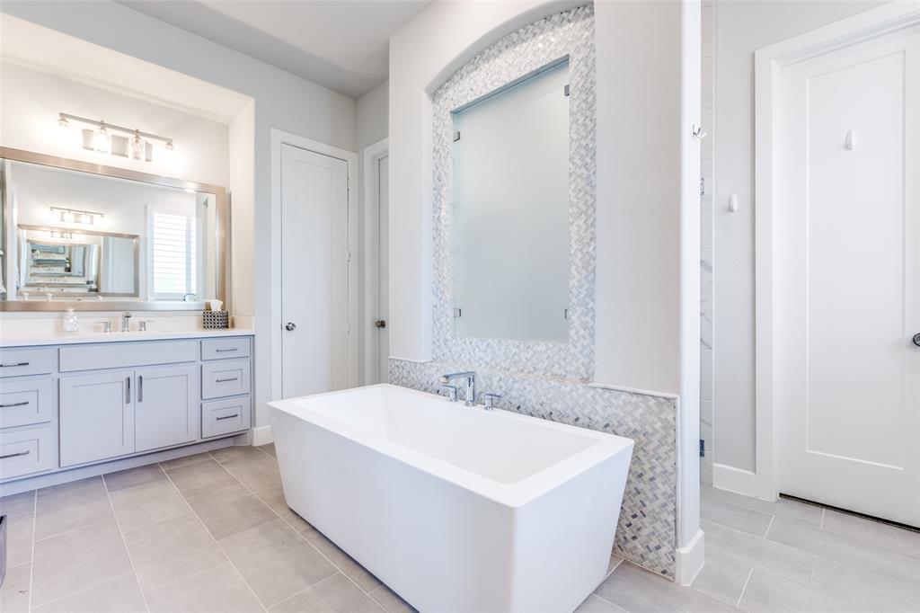 Mustang Lakes Ph Six - Residential