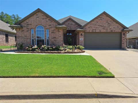 Photo of 1810 Park Place, Mineola, TX 75773 (MLS # 21348142)