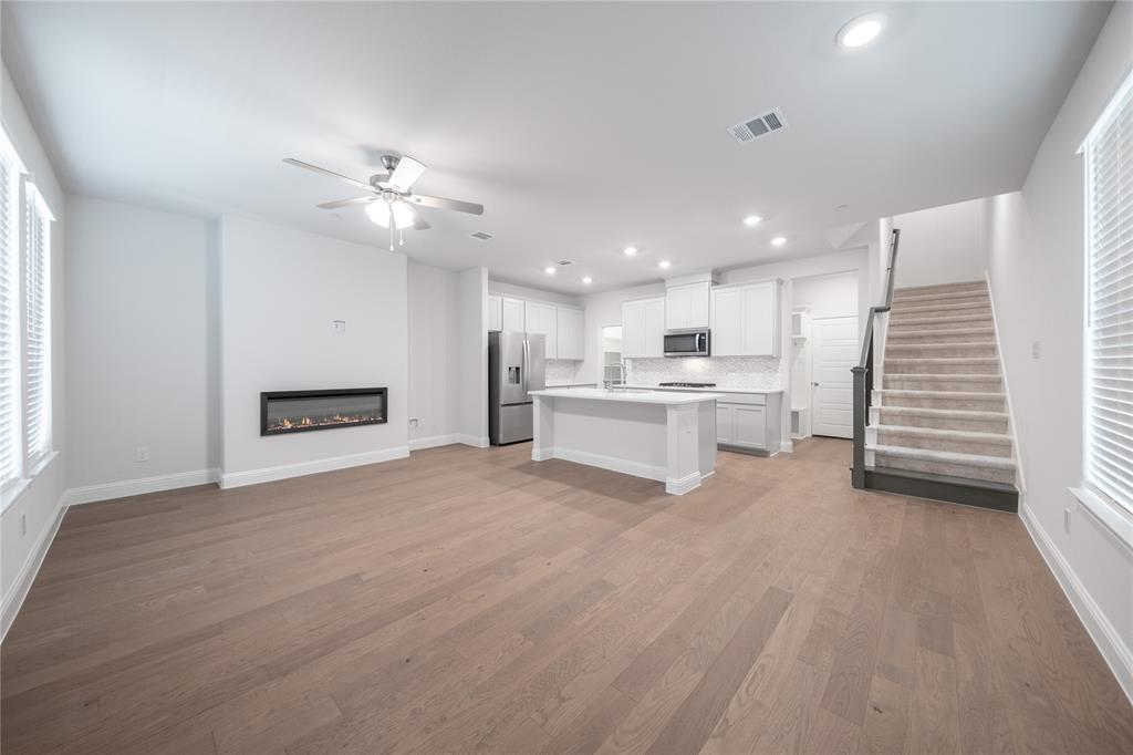 Plano Gateway - Residential