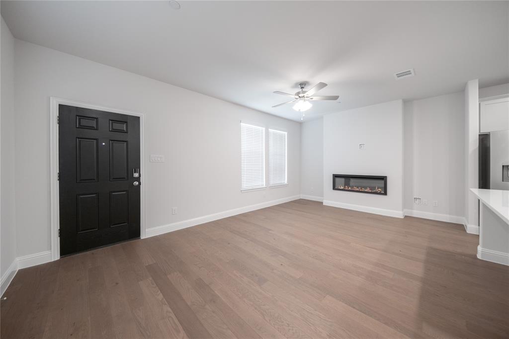 Plano Gateway - Residential