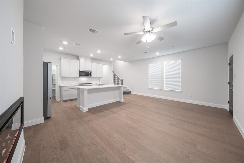 Plano Gateway - Residential