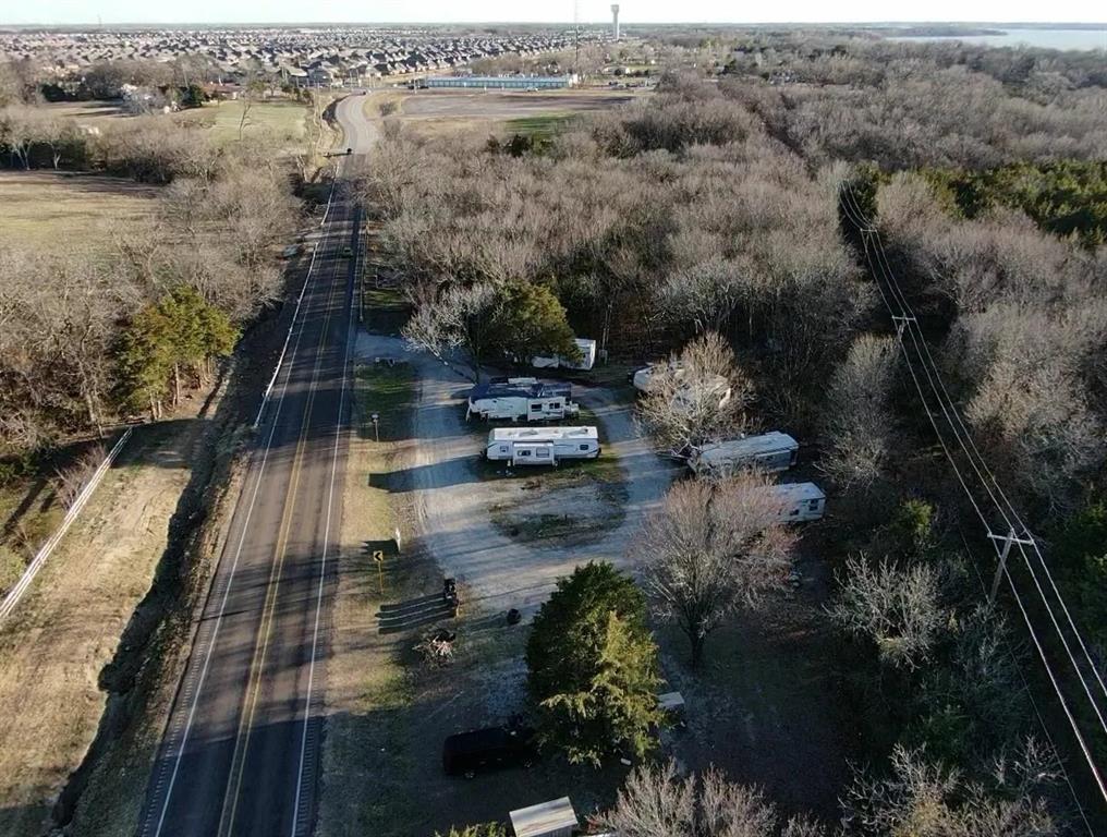 6852 Farm to market 546