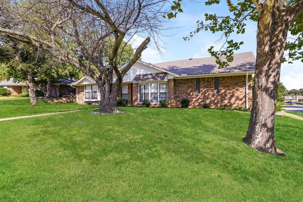 2725 Clearmeadow Court