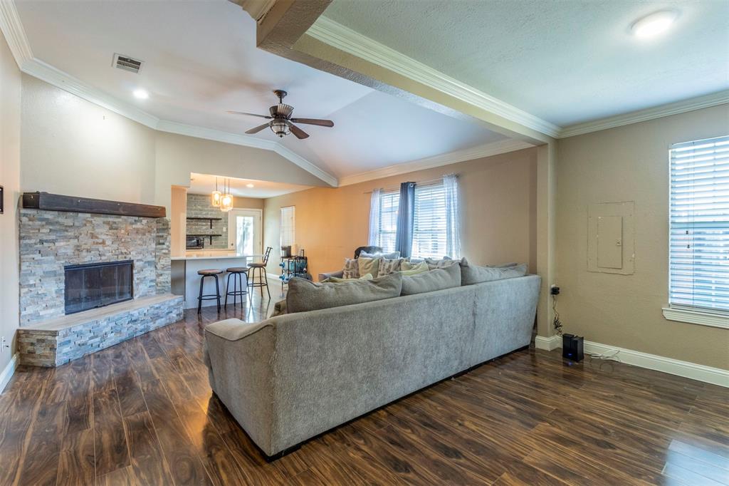 1508 Las Pinas Court