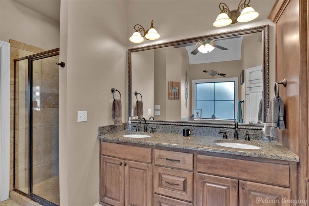 Bossier City, Louisiana 71112, United States, 4 Bedrooms Bedrooms, ,2 BathroomsBathrooms,Residential,Pending,79186