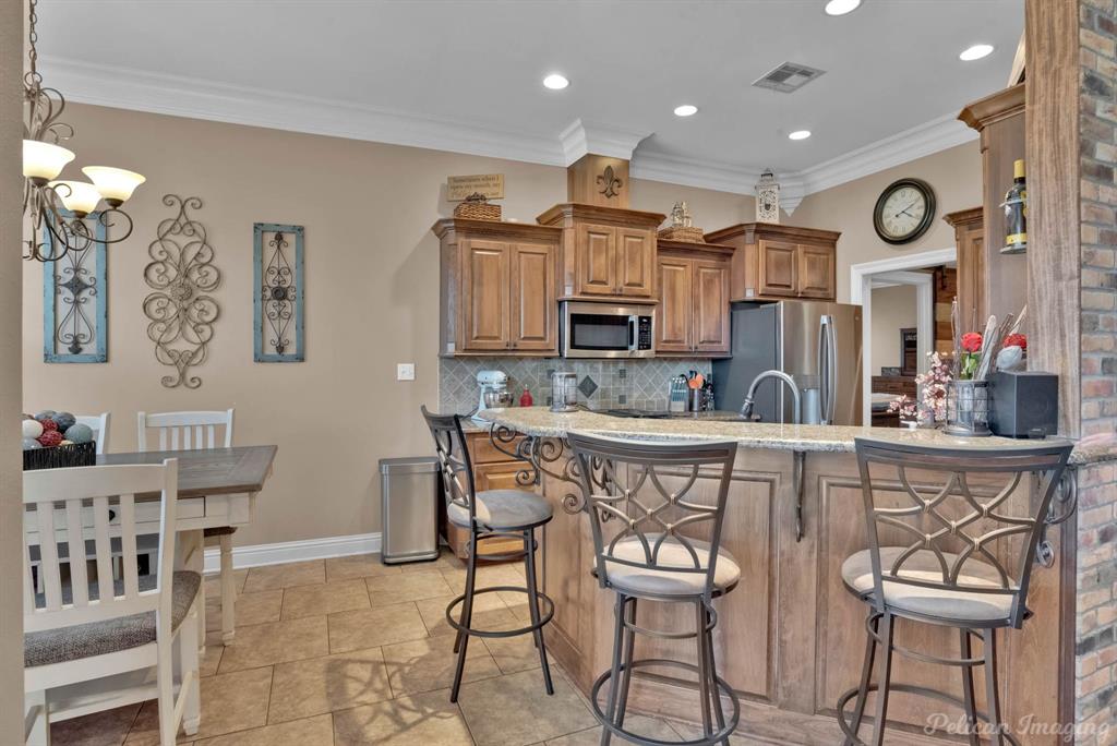 Bossier City, Louisiana 71112, United States, 4 Bedrooms Bedrooms, ,2 BathroomsBathrooms,Residential,Pending,79186