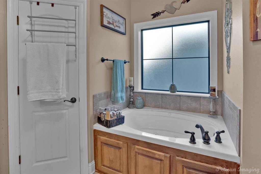 Bossier City, Louisiana 71112, United States, 4 Bedrooms Bedrooms, ,2 BathroomsBathrooms,Residential,Pending,79186