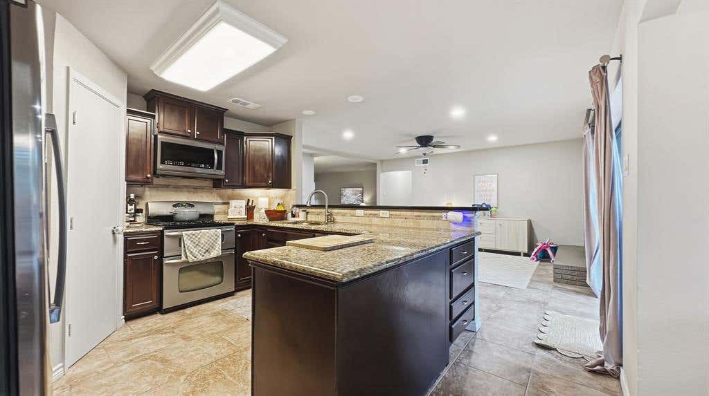 Photo of 611 Stardust Lane, Richardson, TX 75080 (MLS # 21303148)