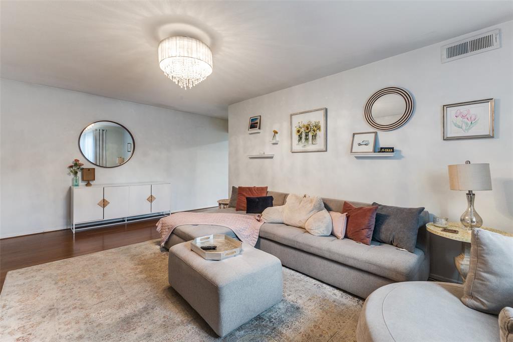 One Holland Place Condos - Residential