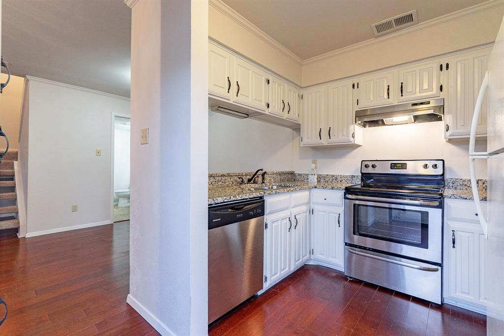 333 Melrose Drive Apt 2C