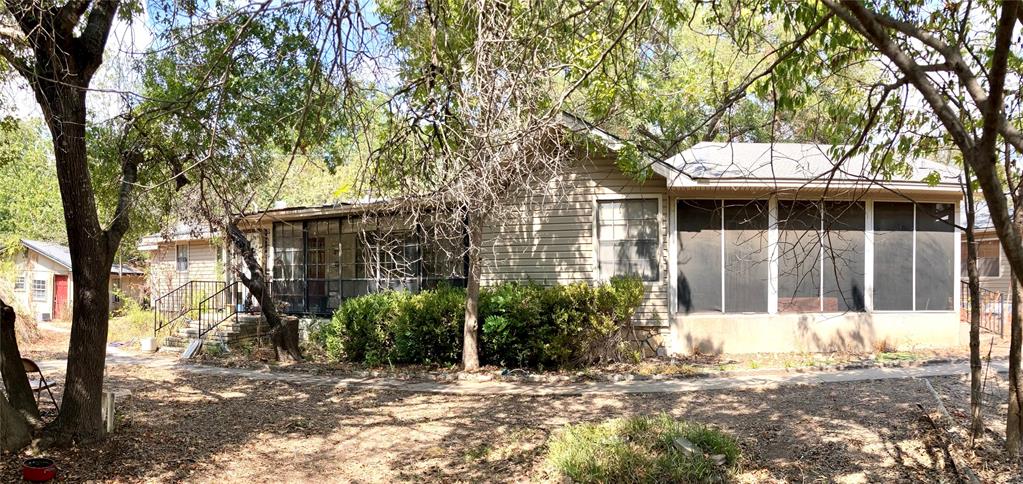 2804 Maplewood Street