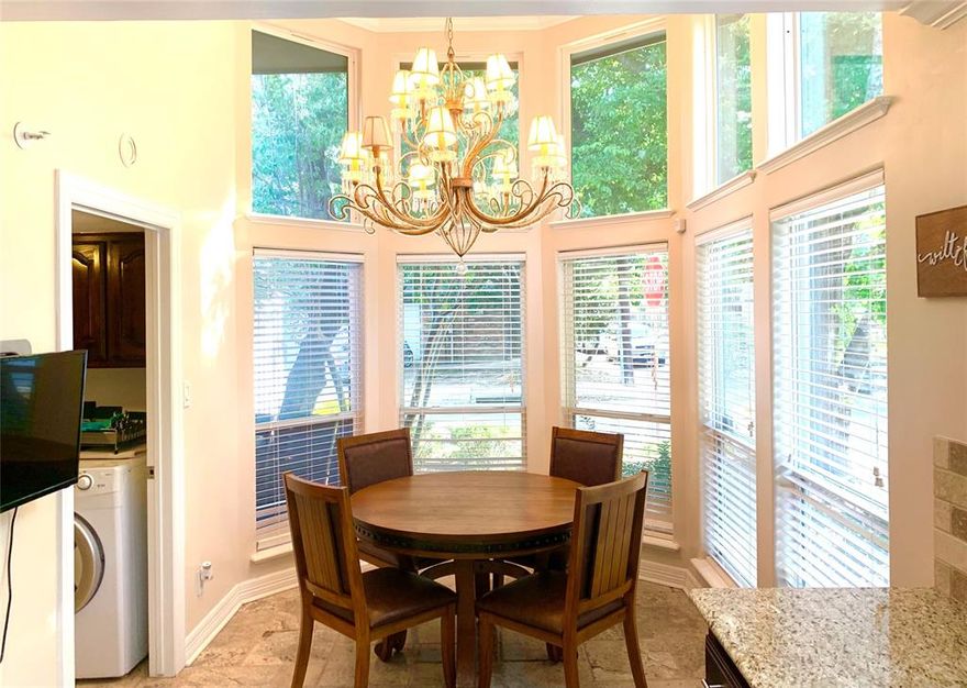 Location, Location,Location! Bryan Place is a highly sought-after Subdivision. Centrally situated near, shops, restaurants, parks and hospitals in the heart of Downtown Dallas. This home is furnished with Dining, Living, Bedroom and Patio furniture, ideal for both short and long term tenants. Spacious, open-concept Living room features 30-ft ceiling, built-in shelves and hardwood floors. Modern upgrades on both bathrooms. Kitchen is equipped with stainless steel Viking Appliances, granite counters and lots of cabinets. Dining area with wrapped around glass floor to ceiling windows adorn with a decorative chandelier. Backyard is perfect for entertaining , it has 9-ft privacy fence with tall Cypress trees and stone tiles patio floors. Experience living and working in Downtown Dallas on this single-family detached home in a corner lot.