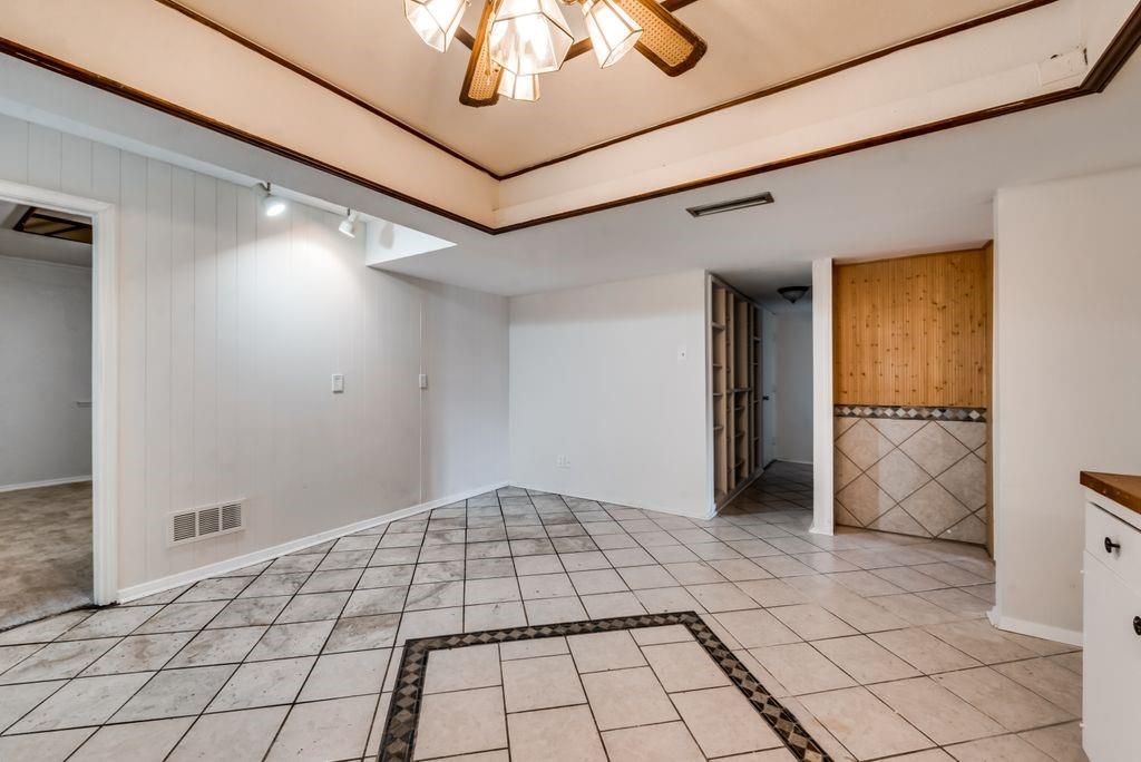 Arapaho East 01 Rev - Residential Lease