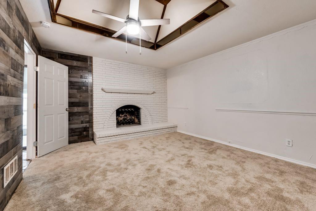 Arapaho East 01 Rev - Residential Lease