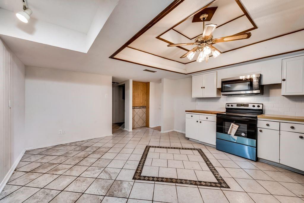 Arapaho East 01 Rev - Residential Lease