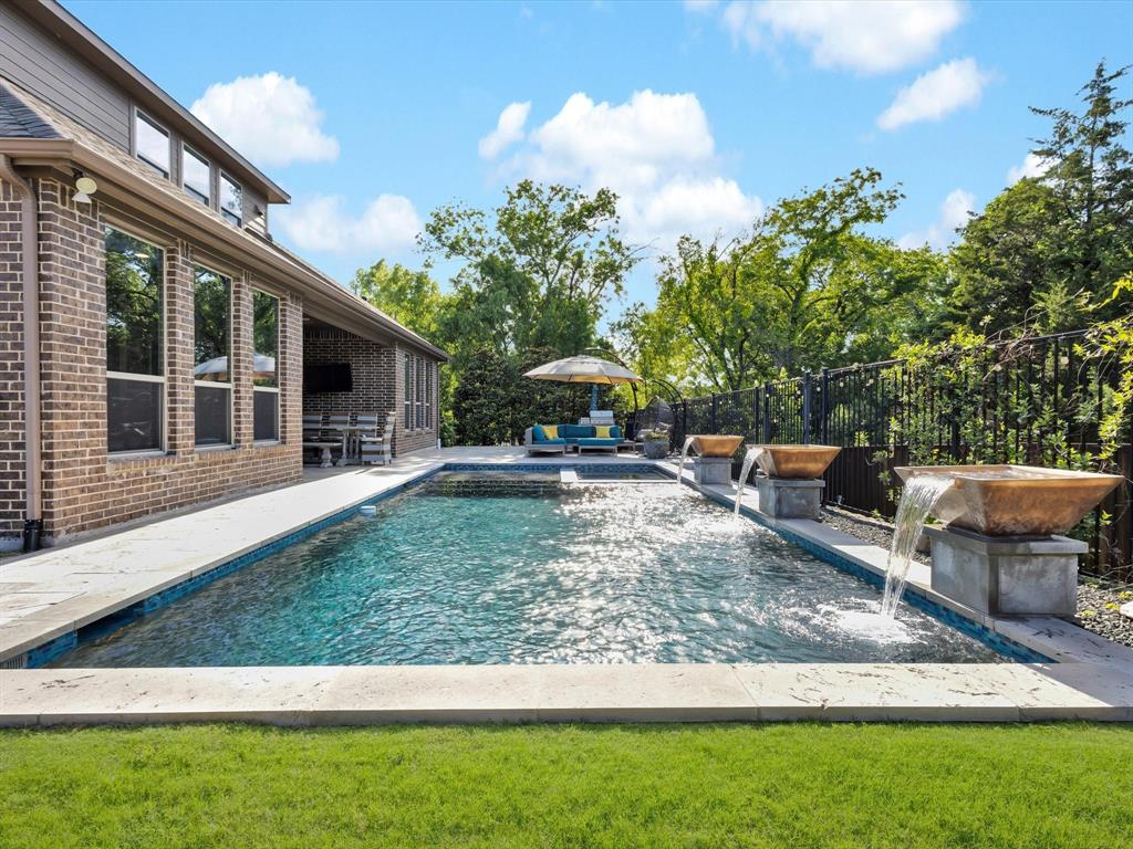 318 Arcadia Way