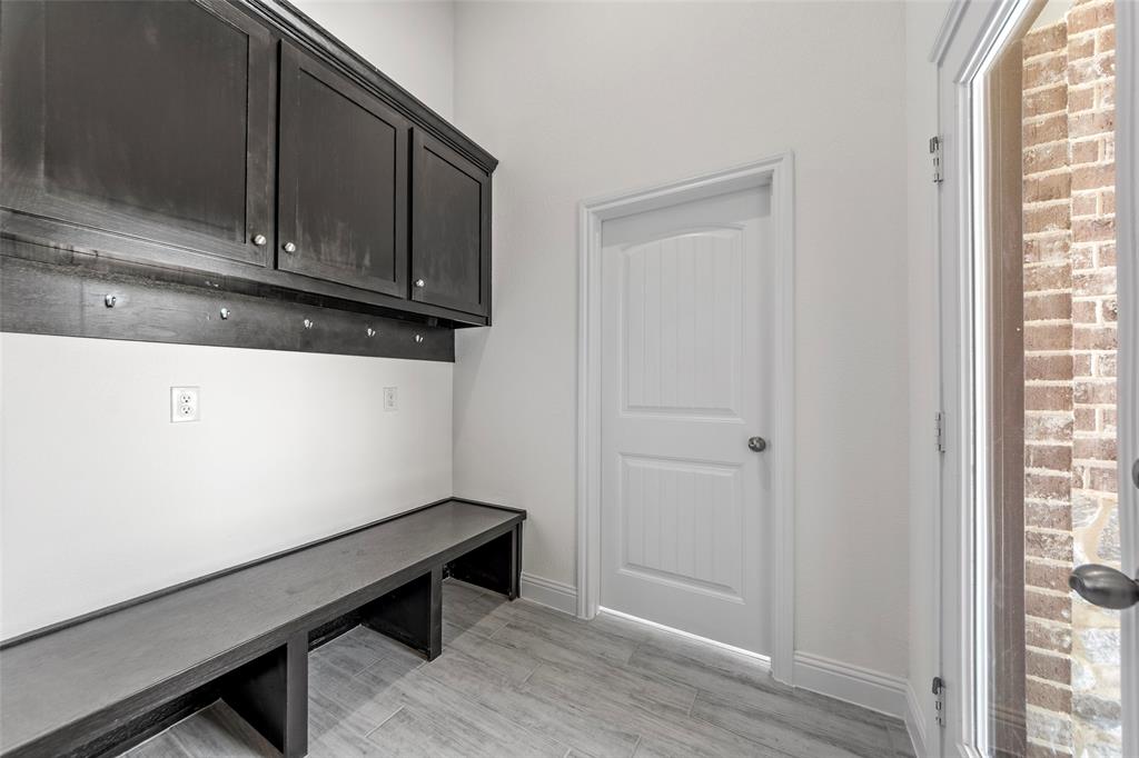 Oak Point Estates - Residential