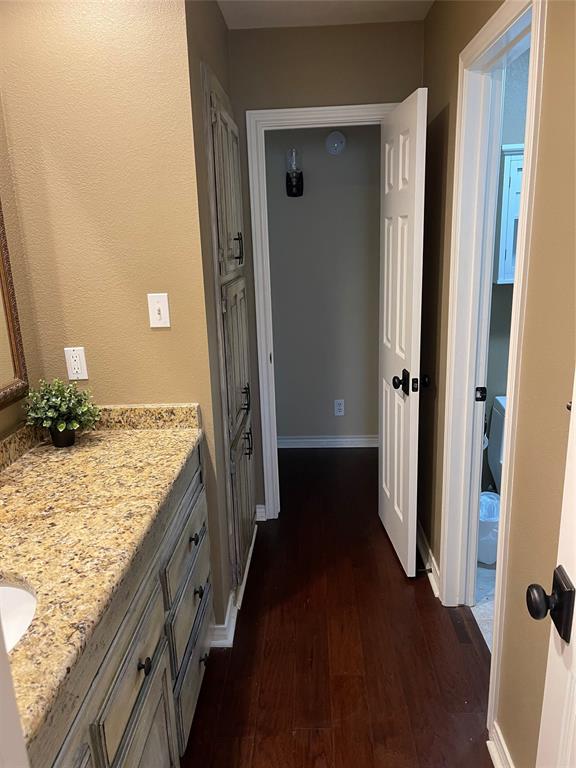 LOST CREEK - Residential