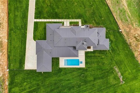 Tiny photo for 1118 Vera Court, Bartonville, TX 76226 (MLS # 21036286)