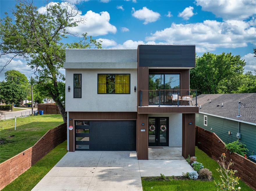 Modern new construction just minutes from downtown Dallas, featuring an open-concept layout with 10-foot ceilings and abundant natural light. The kitchen offers a large island, quartz countertops, custom cabinetry, designer finishes, and an included LG refrigerator.
The primary bedroom features a well-appointed bathroom with dual sinks, walk-in shower, freestanding tub, and walk-in closet.

Enjoy multiple outdoor spaces including a covered patio, private balcony, and rooftop terrace, perfect for entertaining.

Additional features include a 2-car garage with EV charging connection. Convenient location with quick access to downtown Dallas, dining, and shopping.
Buyer incentives available up to $3,600 with preferred lender, title policy also covered.