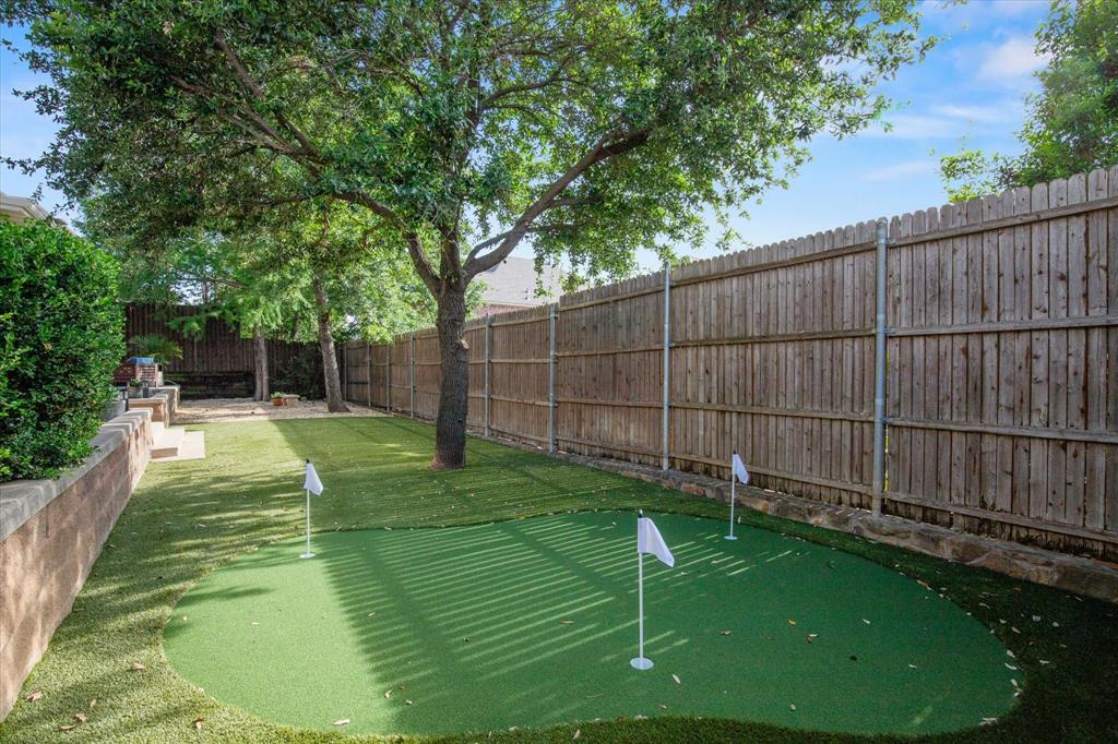 Whispering Oaks Nrh - Residential