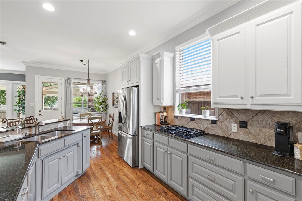Whispering Oaks Nrh - Residential