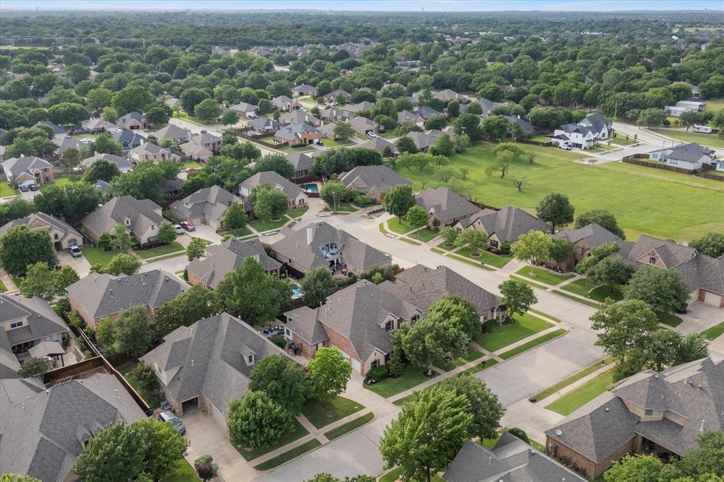 Whispering Oaks Nrh - Residential