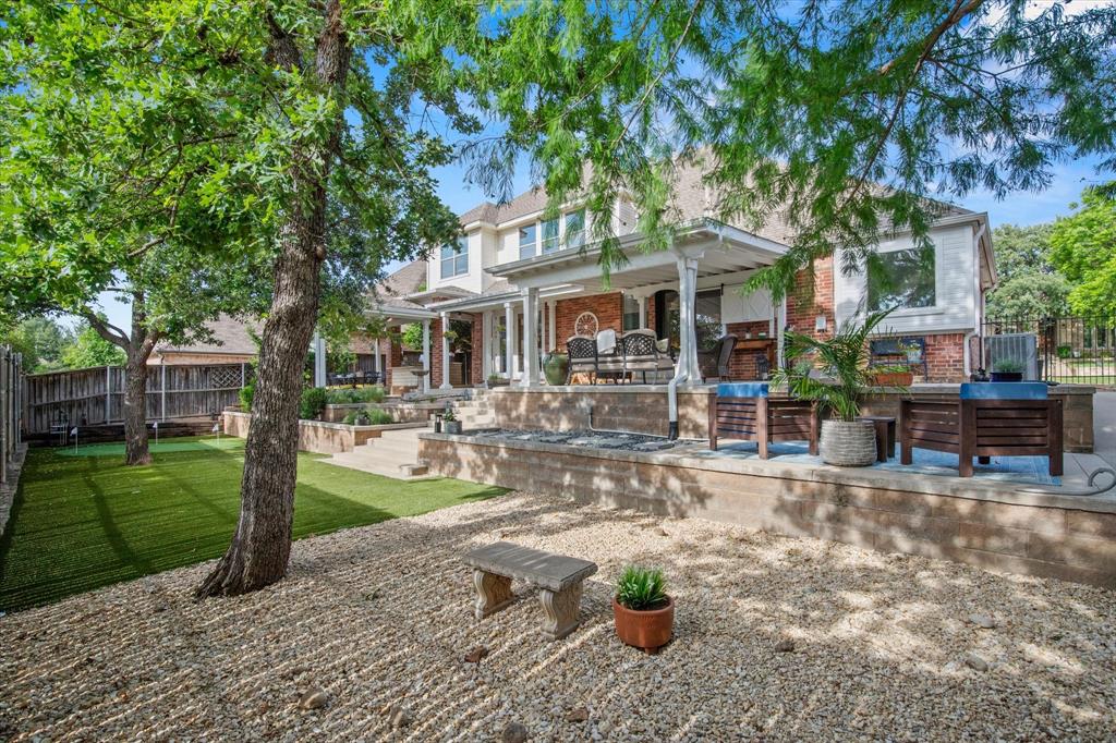 Whispering Oaks Nrh - Residential